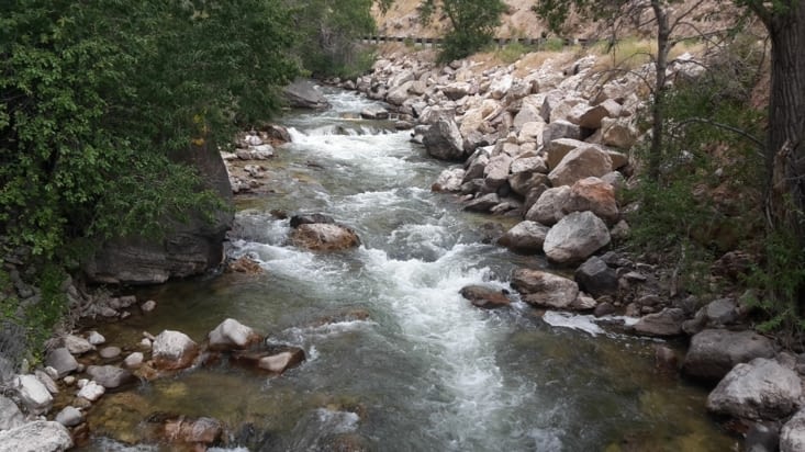 Rivière au fond du Shell canyon