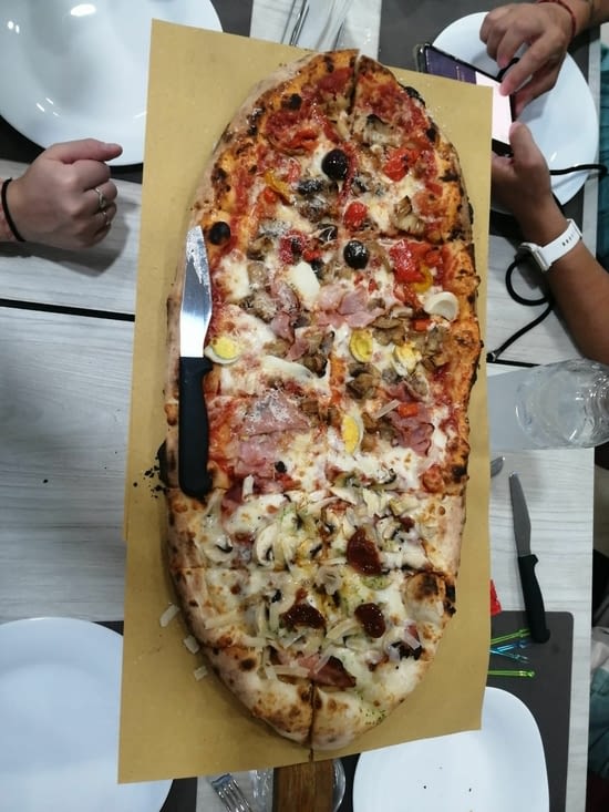 La pizza au mètre