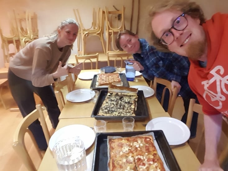 Miamiamiamiamiamiamia (c'est pas notre pizza, c'est celle des autres en vrai).