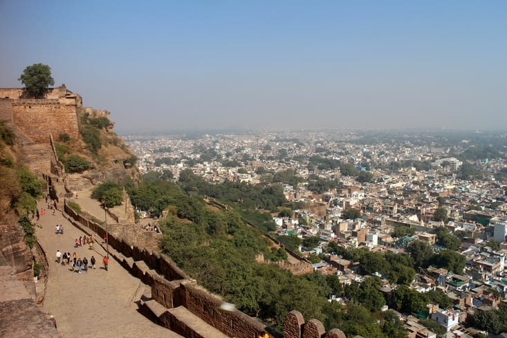 la vue sur la ville de Gwalior depuis le palais