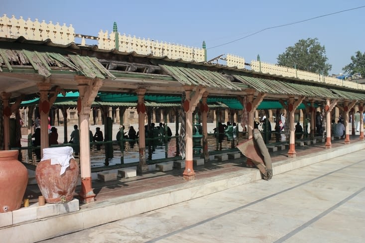 L'immense bassin d'ablutions