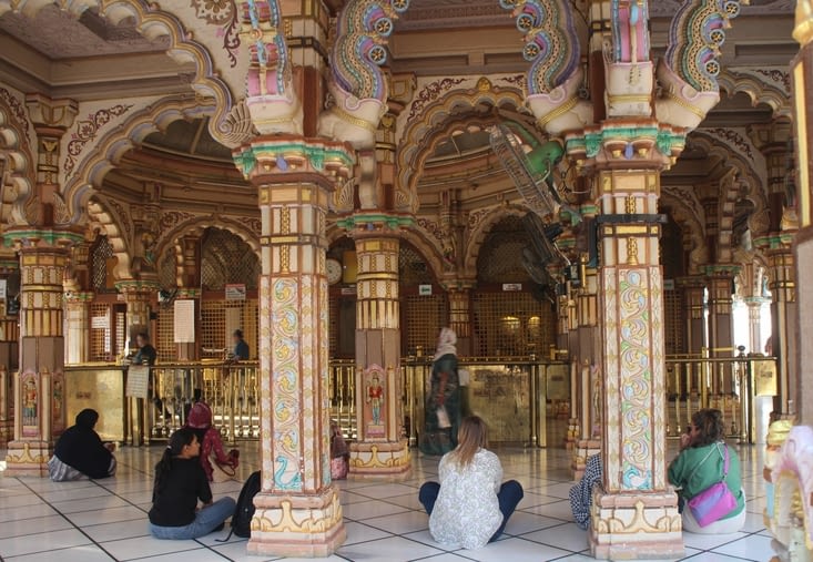 L'intérieur du temple côté femmes