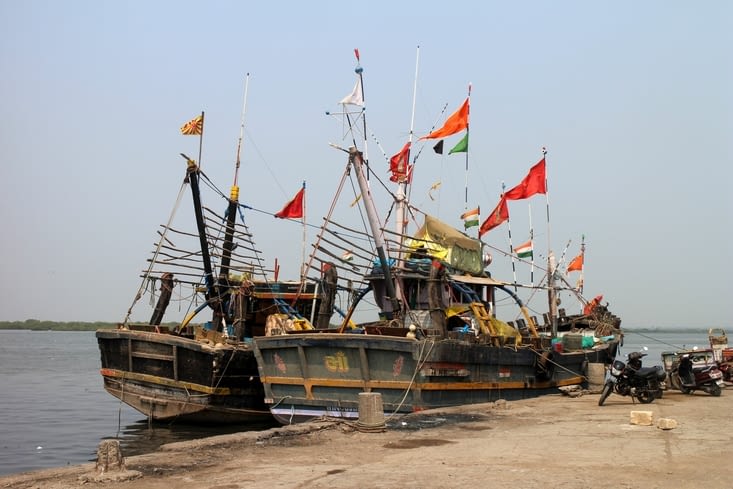 sur le port de Vanakbara