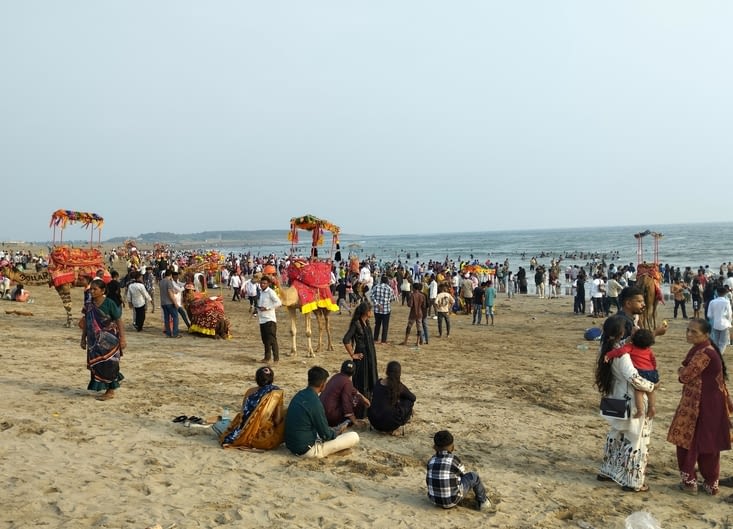sur la plage de Somnath