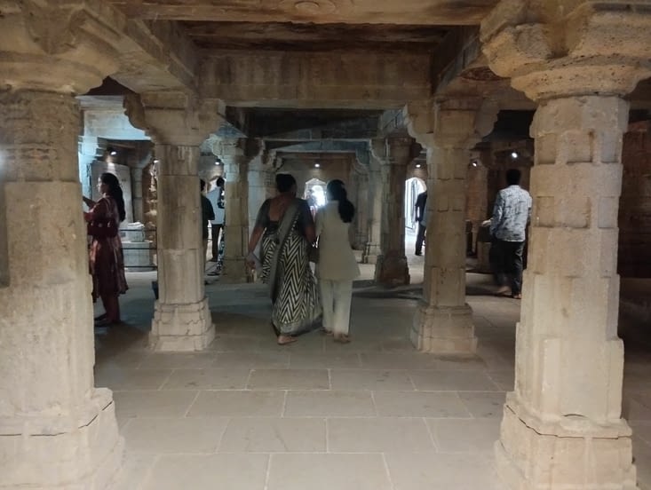 A l'intérieur de la Jama Masjid