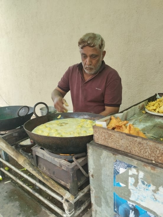 On peut se restaurer avant d'entamer la montée