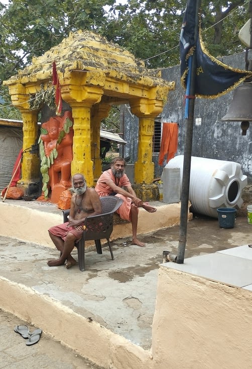 Un petit temple sur le chemin