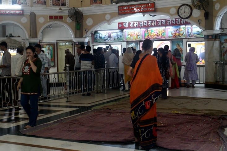 Dans le temple de Bala Hanuman