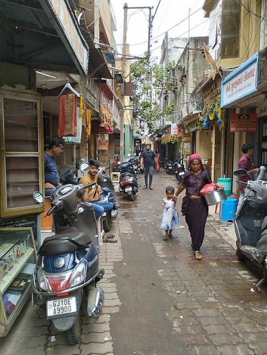 dans les rues de la vieille ville