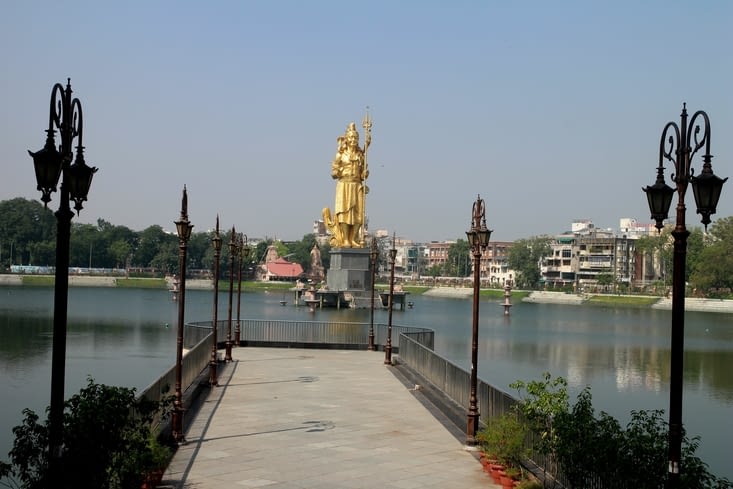 Le Sur Sagar Lake