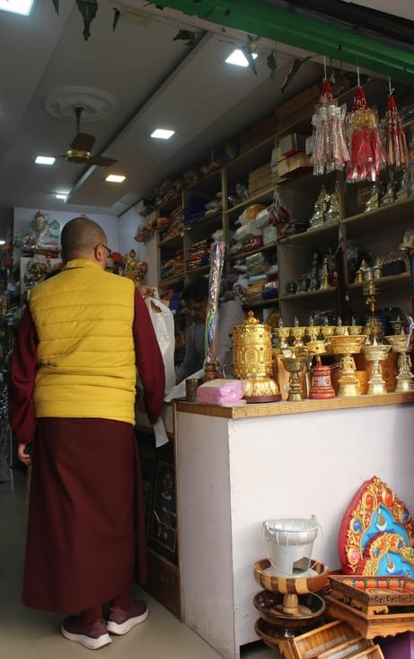 une boutique d'objets de culte