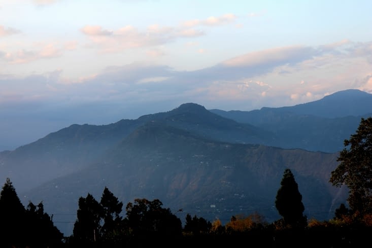 Une première apparition fugace du Kanchenjunga