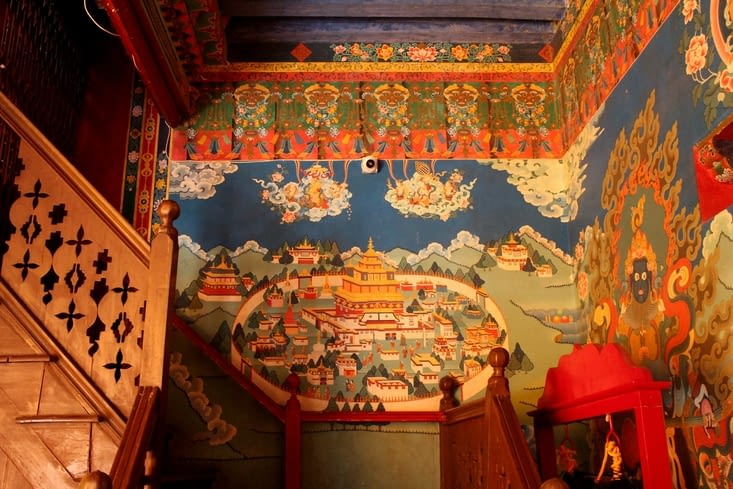 A l'intérieur de la chapelle royale