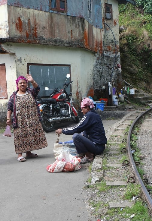 dans le petit village