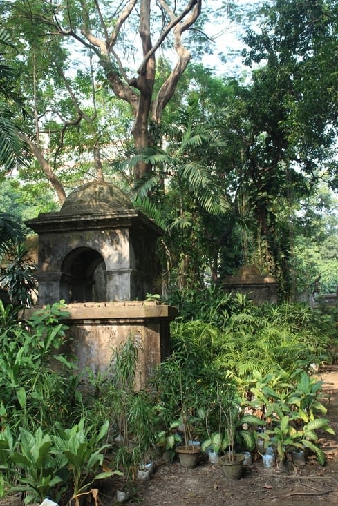Dans le cimetière anglais