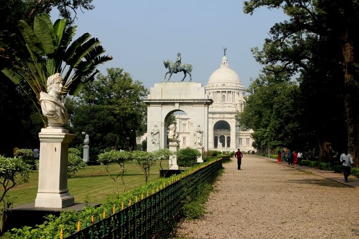 dans les jardins du Victoria Memorial
