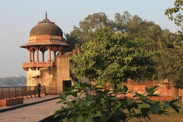 dans les jardins du Baby Taj