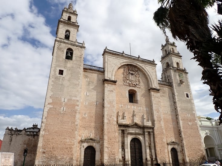 cathédrale de la plaza grande