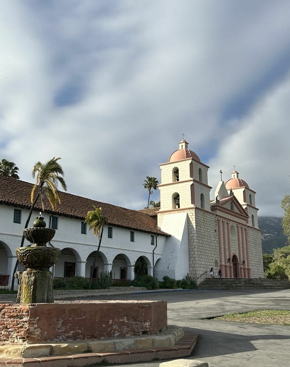 Old Mission de Santa Barbara de 1786