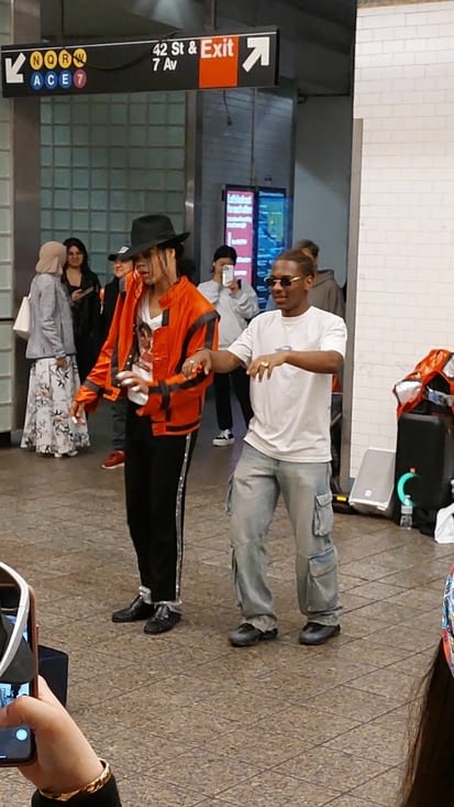 Denier Subway Times Square