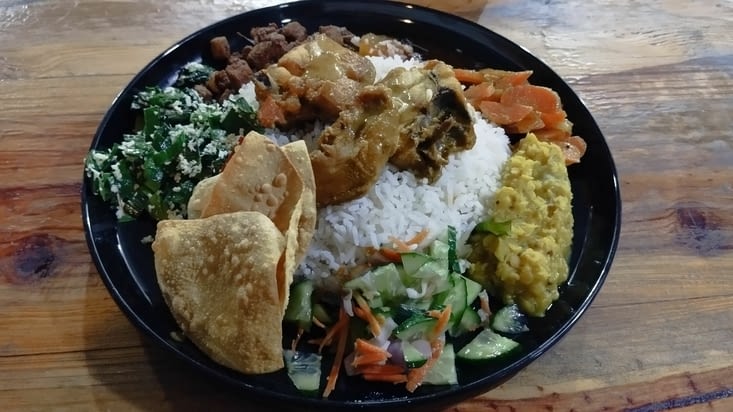 Au dîner ce soir, rice and curry. Je savais que ça vous avait manqué 😉