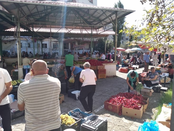 Marché à Gramsh