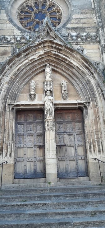 Portes de l eglise de st come
