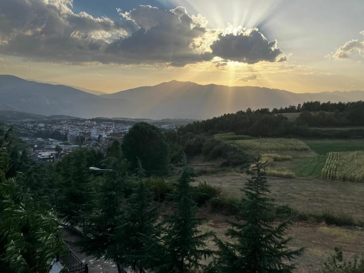 Soleil couchant à Peshkopi