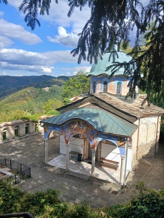 Monastere 2
