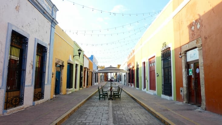 La ruelle piétonne du centre de Campeche et ses maisons colorées
