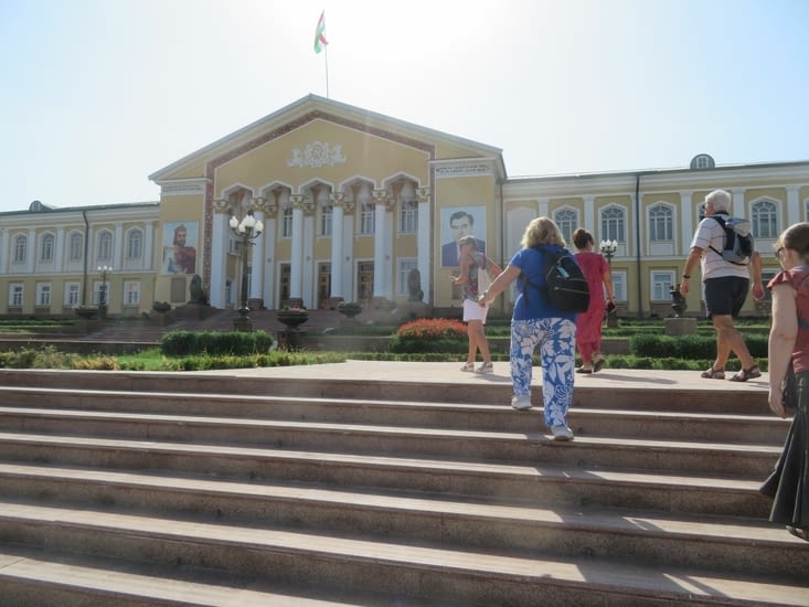 Le bâtiment (sobre)