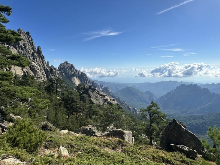 Vue sur le sentier des aiguilles