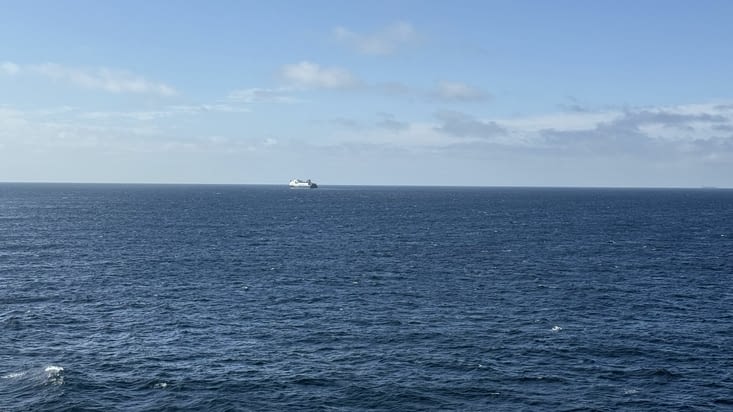 On glisse tranquillement vers l’île du Sud …
