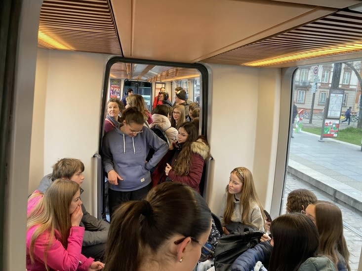 Voyage entre tramway pour rejoindre le Parlement européen