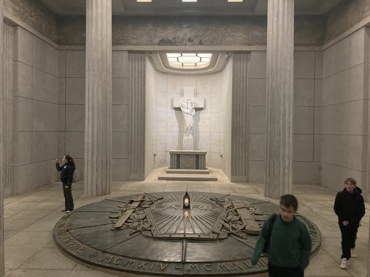 Visite de la crypte, partie catholique