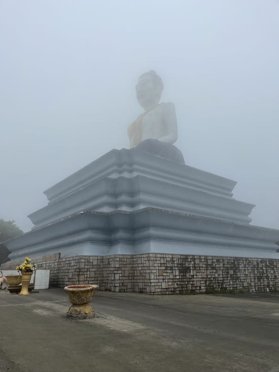 "Lok Yeay Mao" Monument