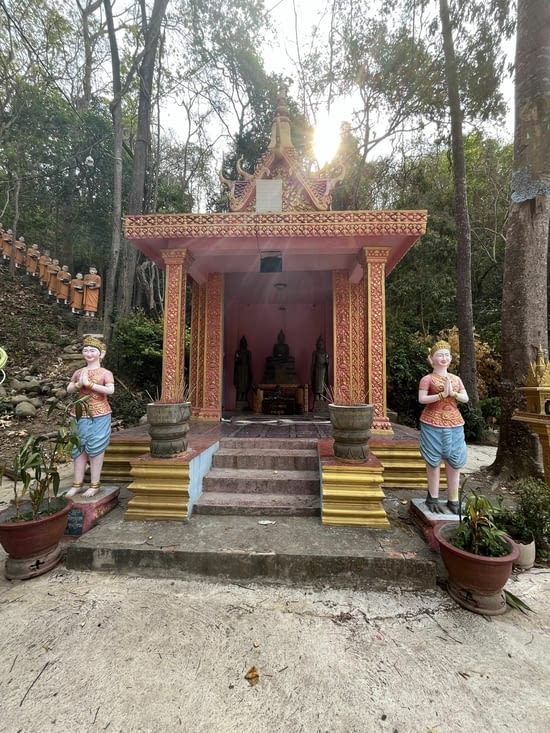 Phnom Sambok Pagoda