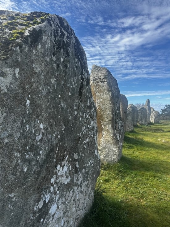 Un petit tour dans les menhirs pour se charger en bonnes énergies.