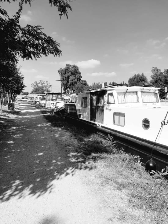 Le port de Capestang.