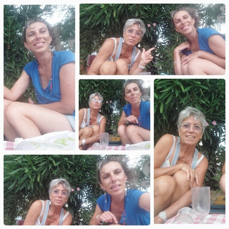 Annick et Véronique s'amusent avec le retardateur.