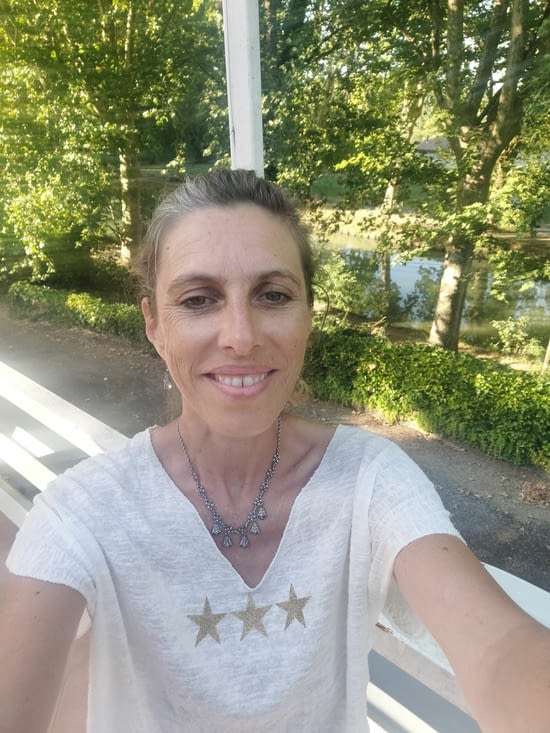 Véronique chez son hôte.