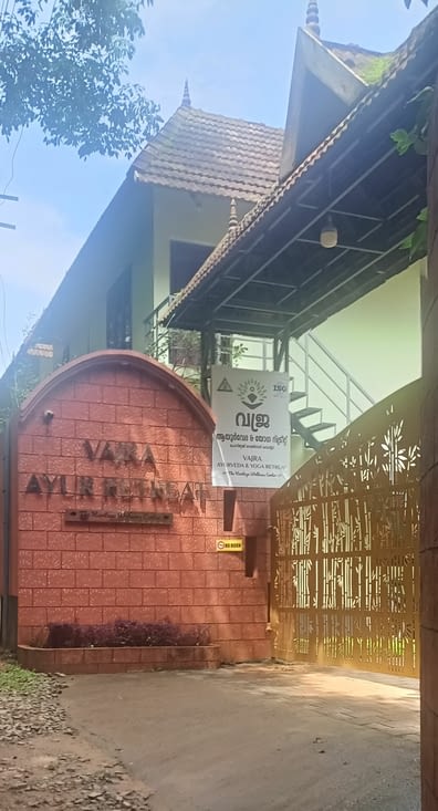 Vajra Ayurvéda & Yoga Retreat