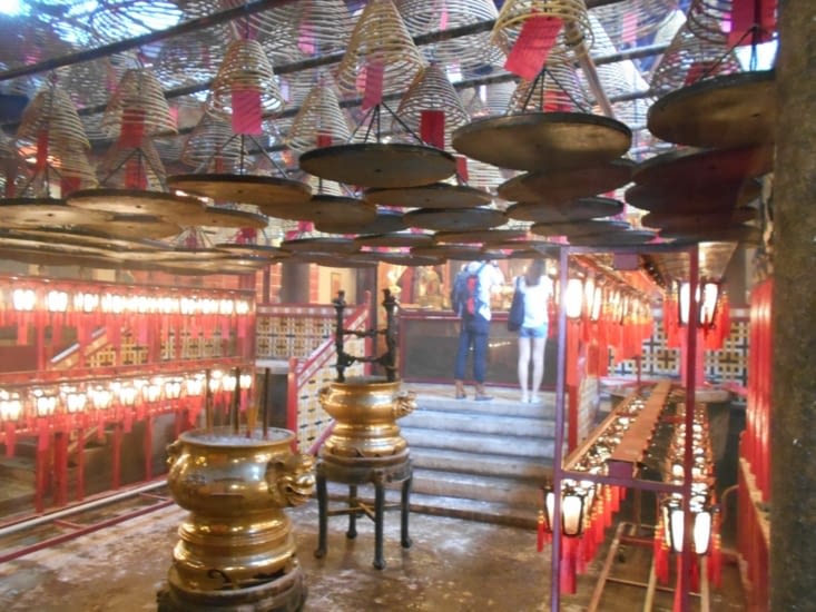 Man Mo temple