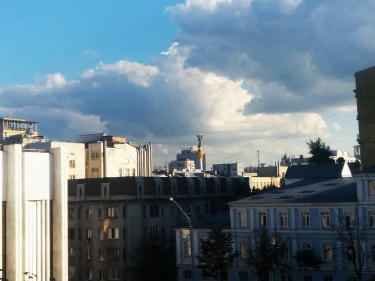 Tout d'abord Kiev pour régler le problème de permis à l'Ambassade