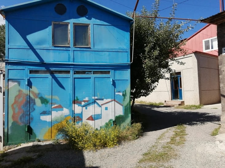 La couleur c'est joli aussi. A suivre....