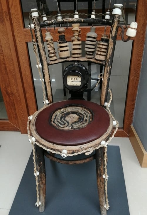 La chaise électrique.