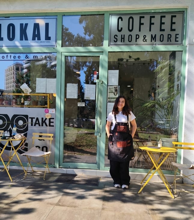 Le lokal coffee shop