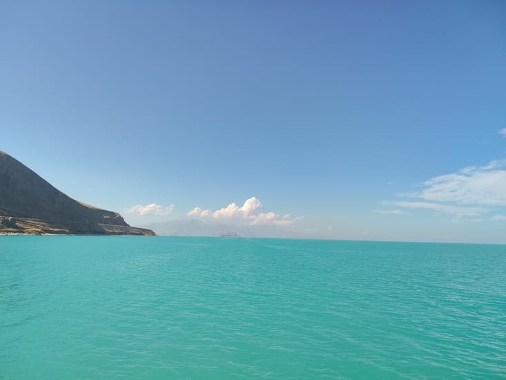 Petit à petit nous nous sommes rapprochées de l'île