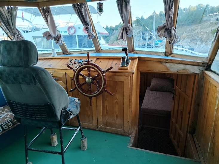 Le bateau nous attend.