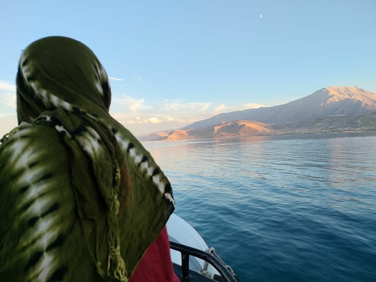 La jeune femme du lac